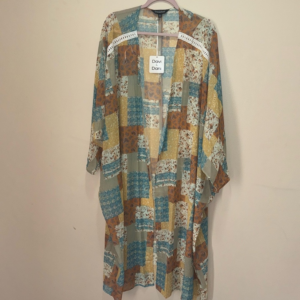 NWT Davi & Dani Kimono
